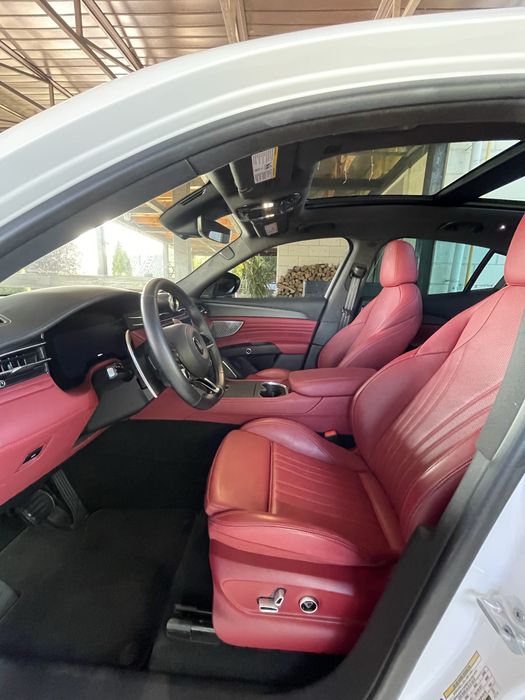 Maserati Grecale Modena 2023 рік