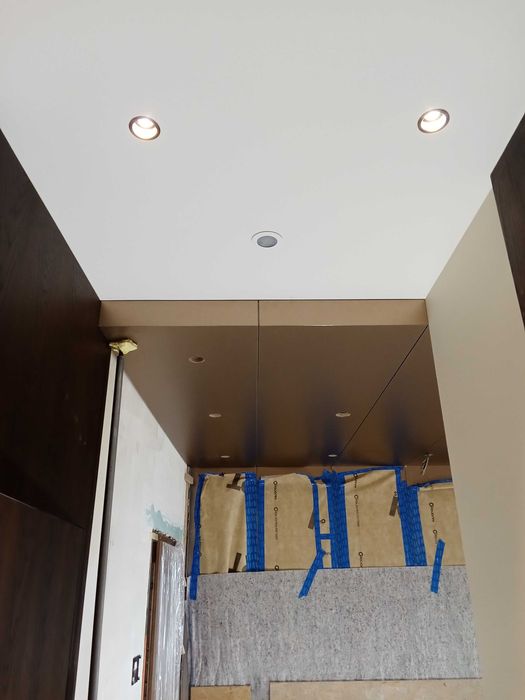 Ekipa montażowa podejmie współpracę.