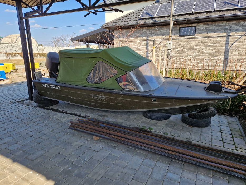 човен Днепр, мотор 60 к.с.