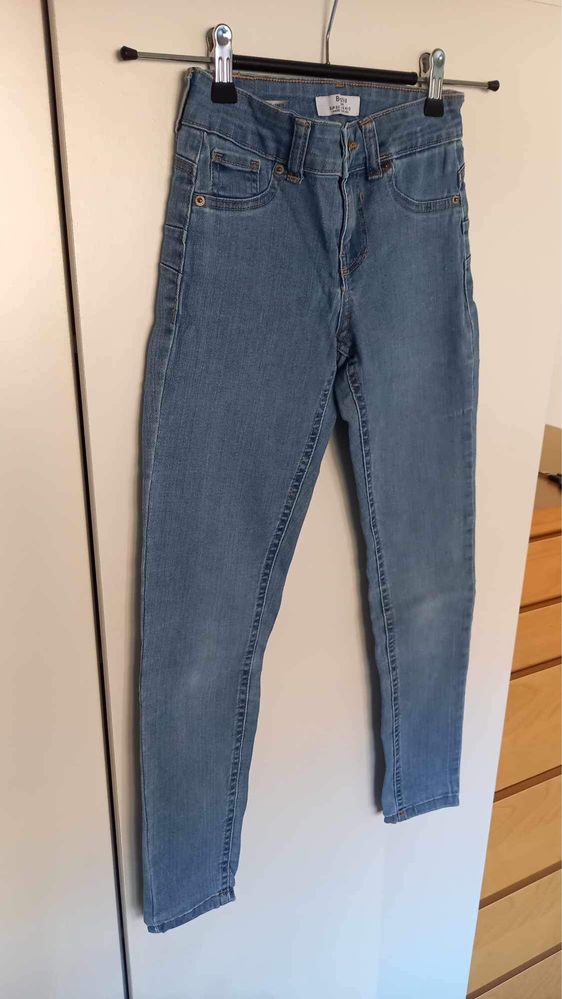 Spodnie jeansowe Bershka