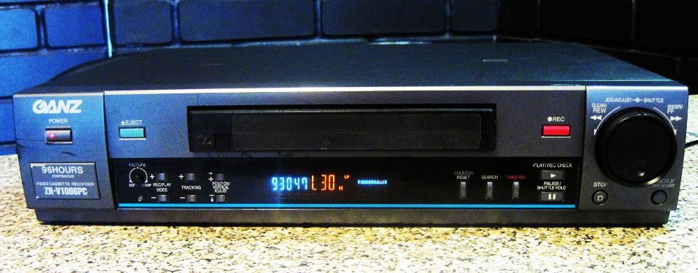 Кассетный видеорегистратор(в/маг)для видео наблюдения GANZ ZR-V1096PC