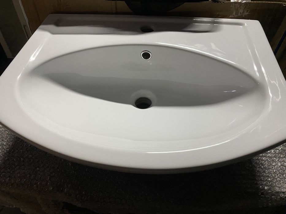 Umywalka 60 cm łazienkowa nowa