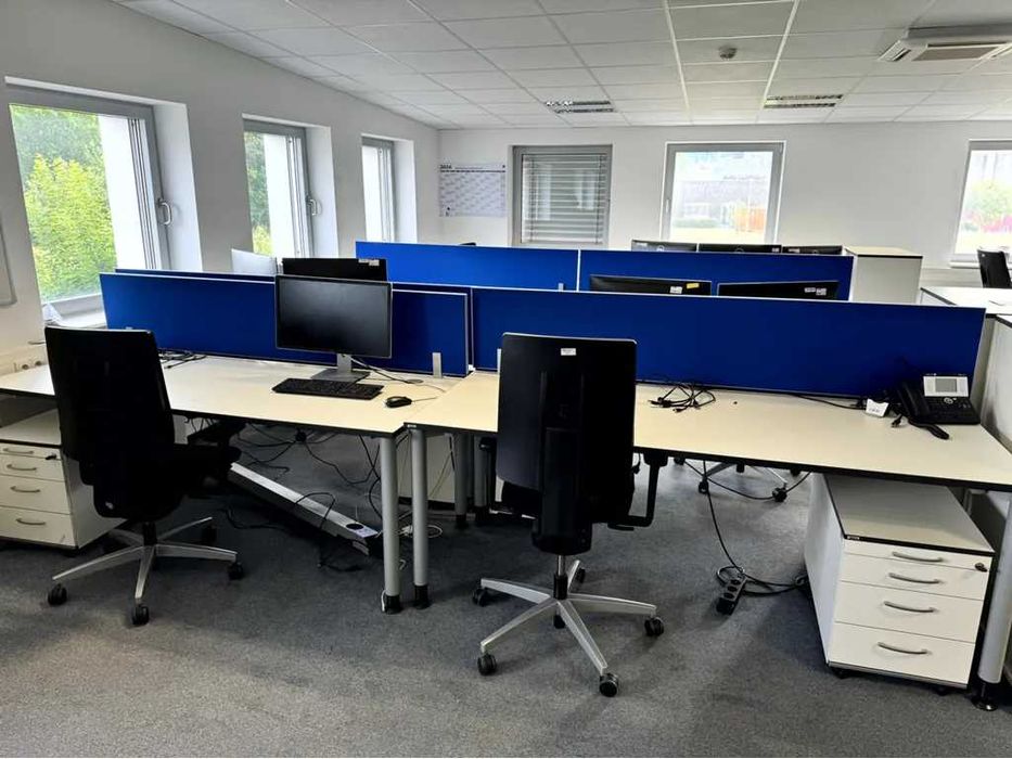 Biurko marki ASSMANN Solidne