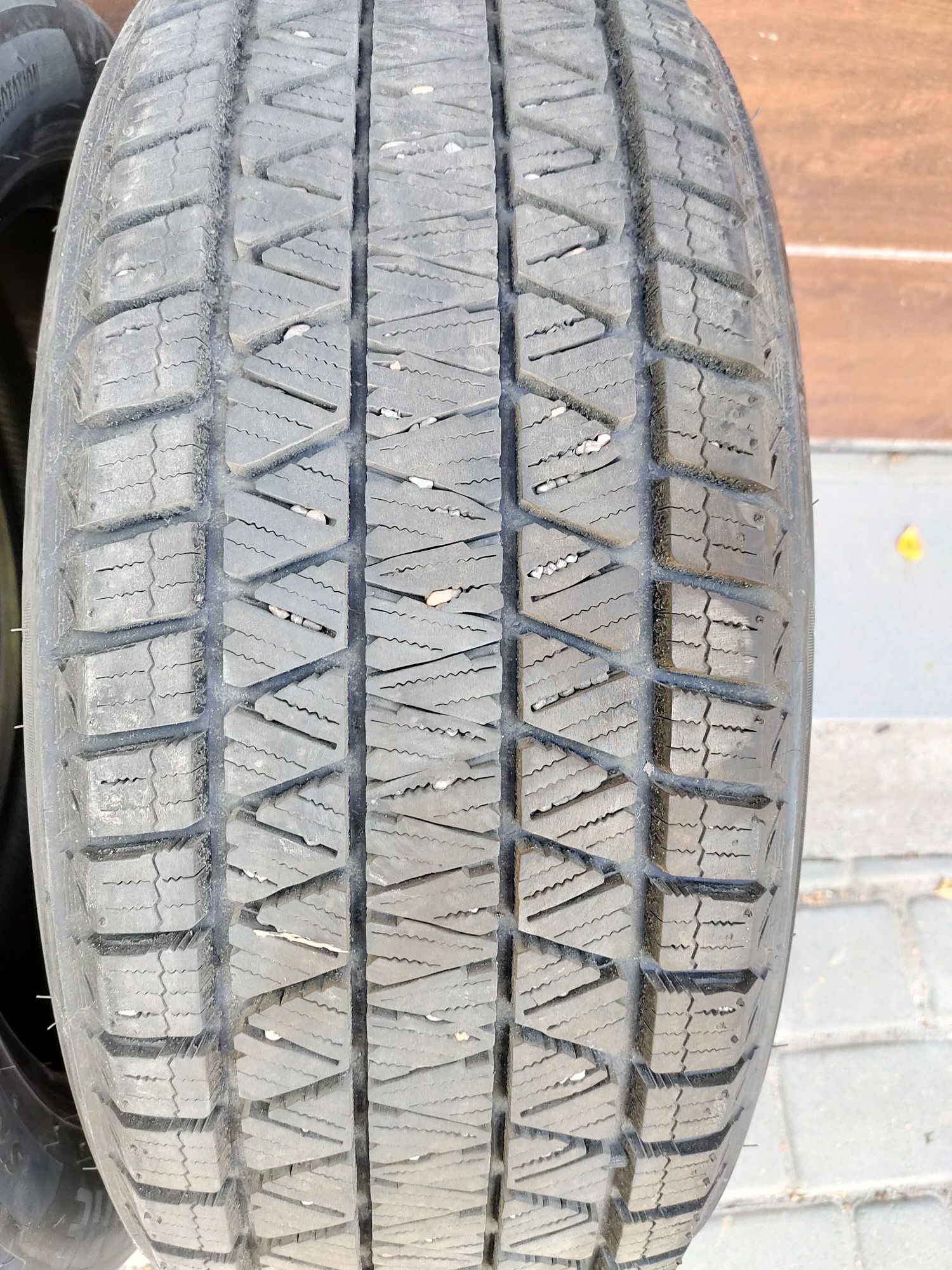 Шины 225/55R19 Bridgestone Blizzak DM-V3