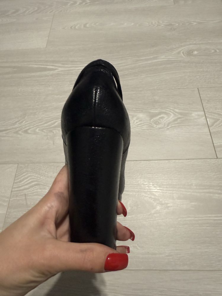 Продам каблуки стан нових