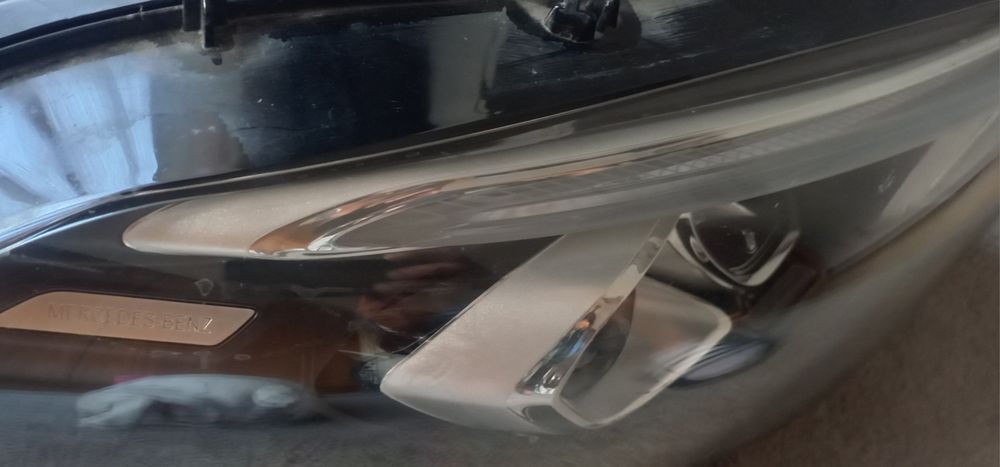 mercedes frente direita