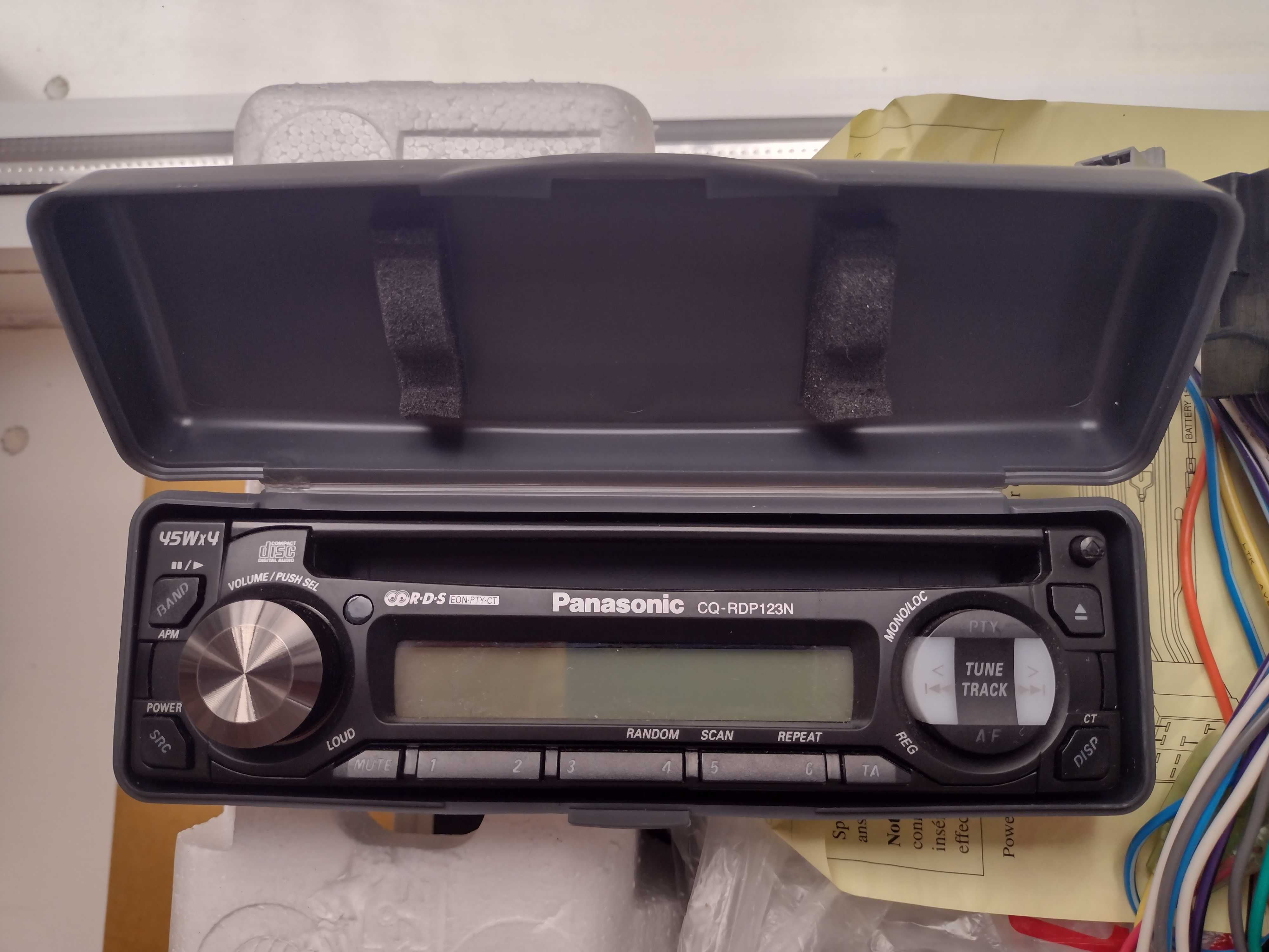 Radio samochodowe Panasonic CQ-RDP123N