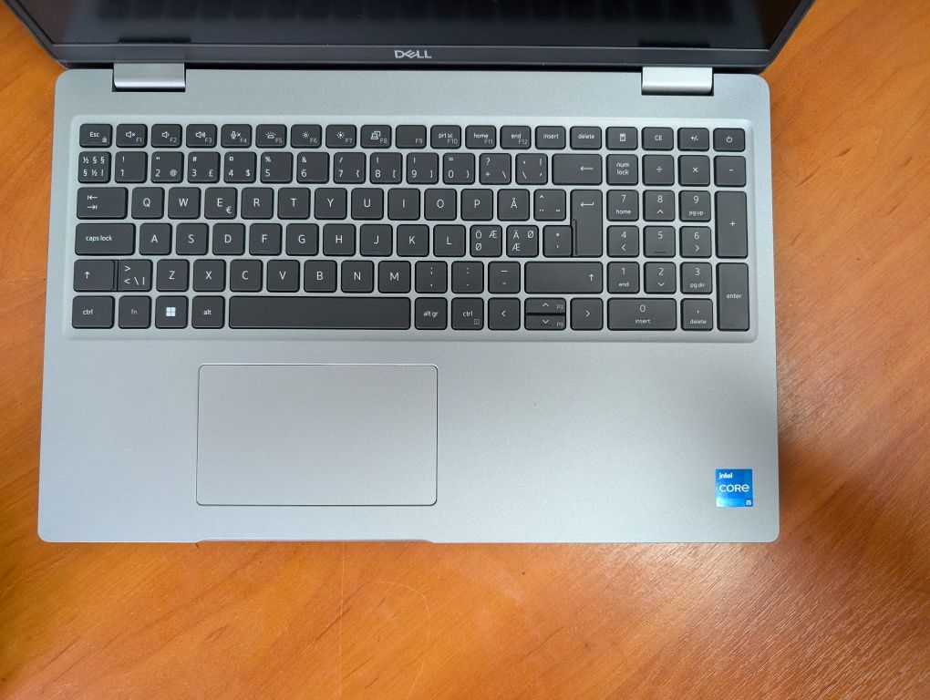 Ноутбук Dell Latitude 5520/i7-1185G7/16/512/15"/FullHD/IPS/ТОП.ГАРНИЙ