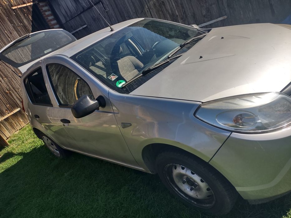 Dacia Sandero cała na części