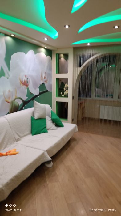 Продається трьохкімнатна квартира