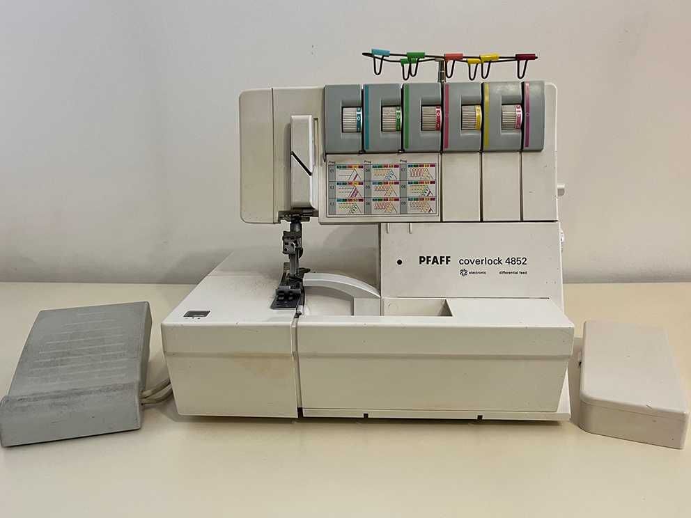 Máquina de Costura PFAFF Coverlock 4852