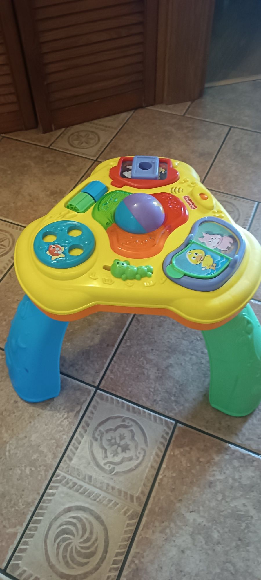 Interaktywny stolik dla dziecka