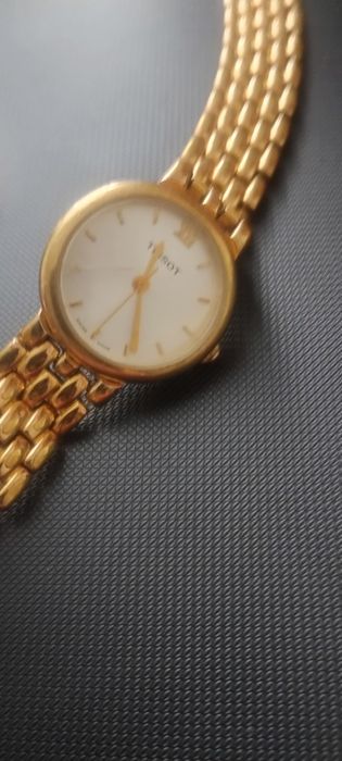 Zegarek pozłacany, Tissot damski