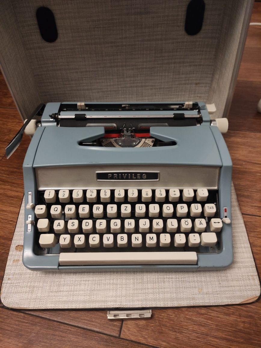 Maszyna do pisania PRIVILEG