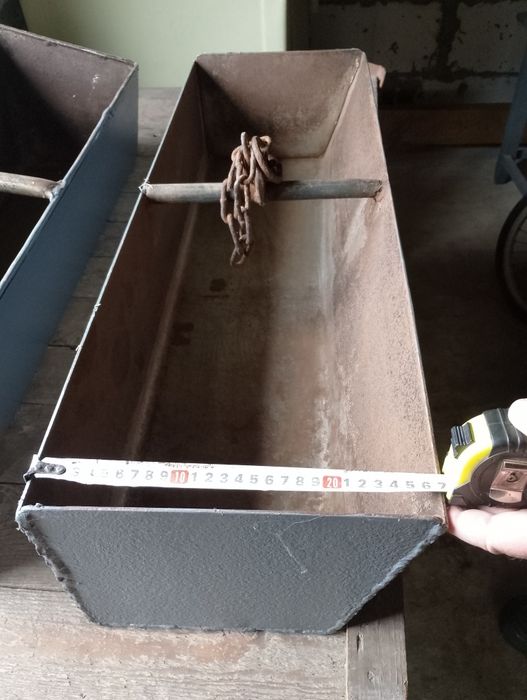 Продам 2 корита металеві