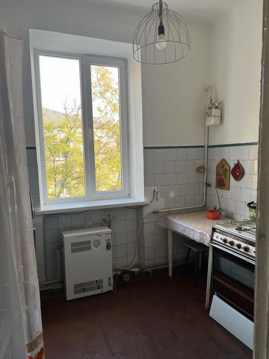 Продам Квартиру двухкімнатну район сахарного заводу