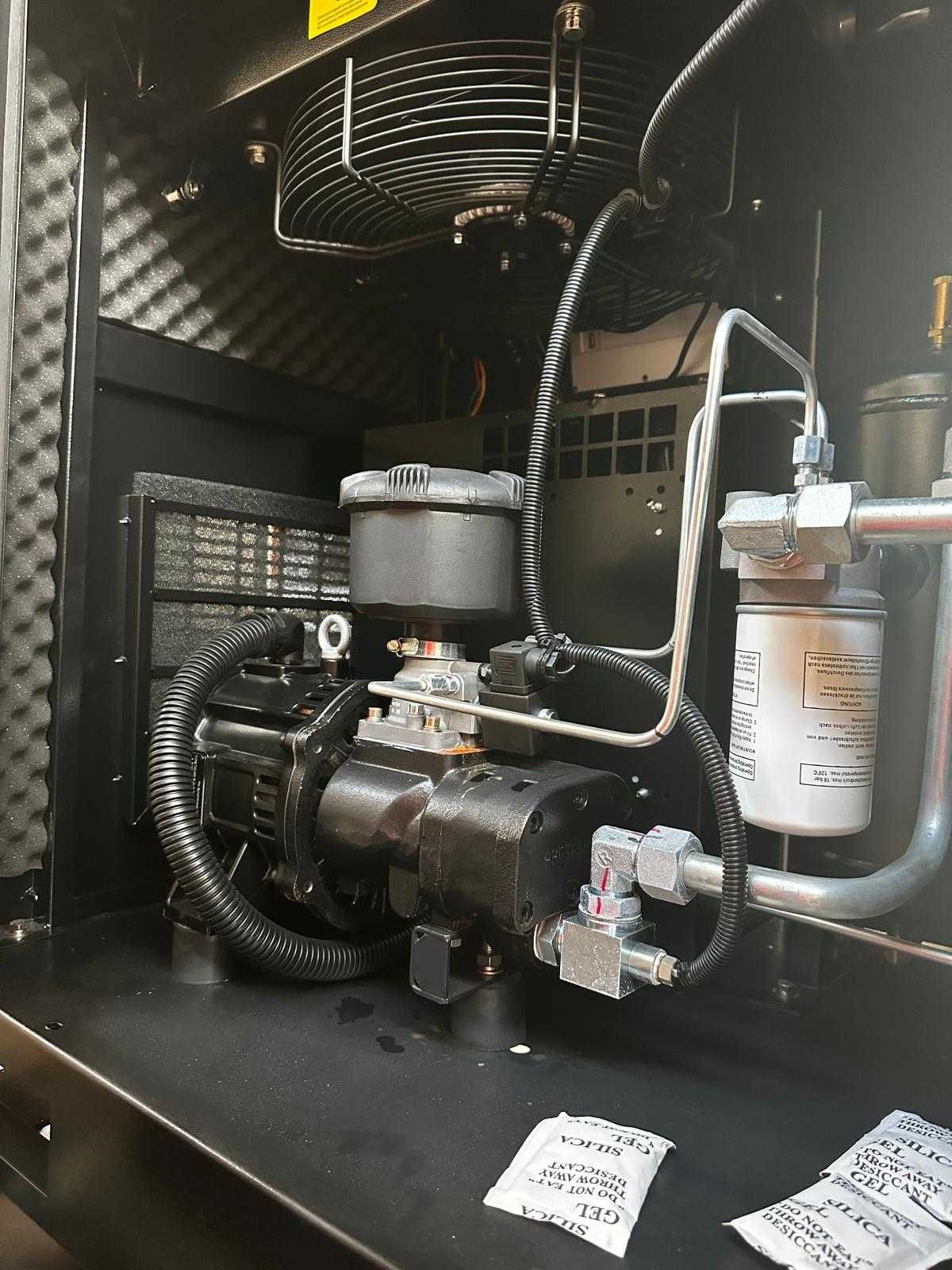 KOMPRESOR sprężarka śrubowa z falownikiem i osuszaczem 5,5kW 500L