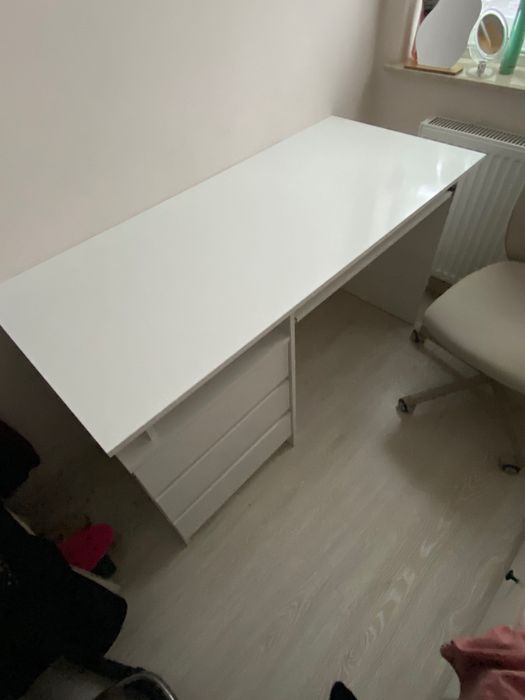 Biurko młodzieżowe