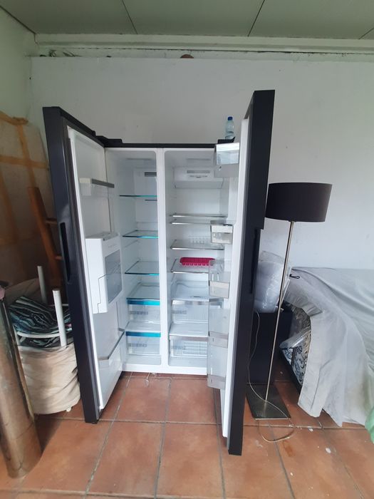 Refrigerador midea side by side pouco usado