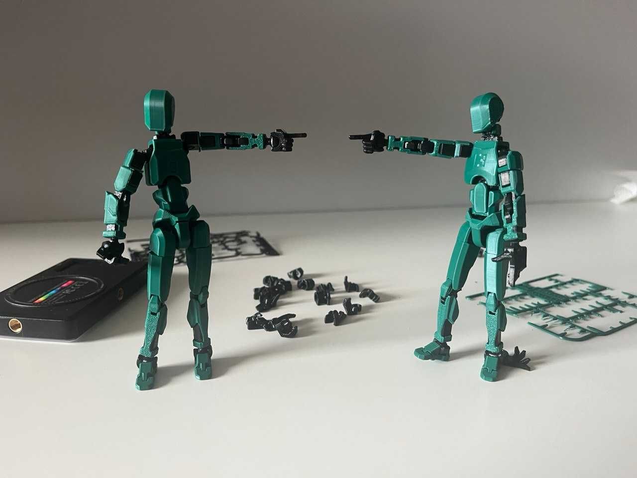 DUMMY 13 ruchoma figurka robot, druk 3D