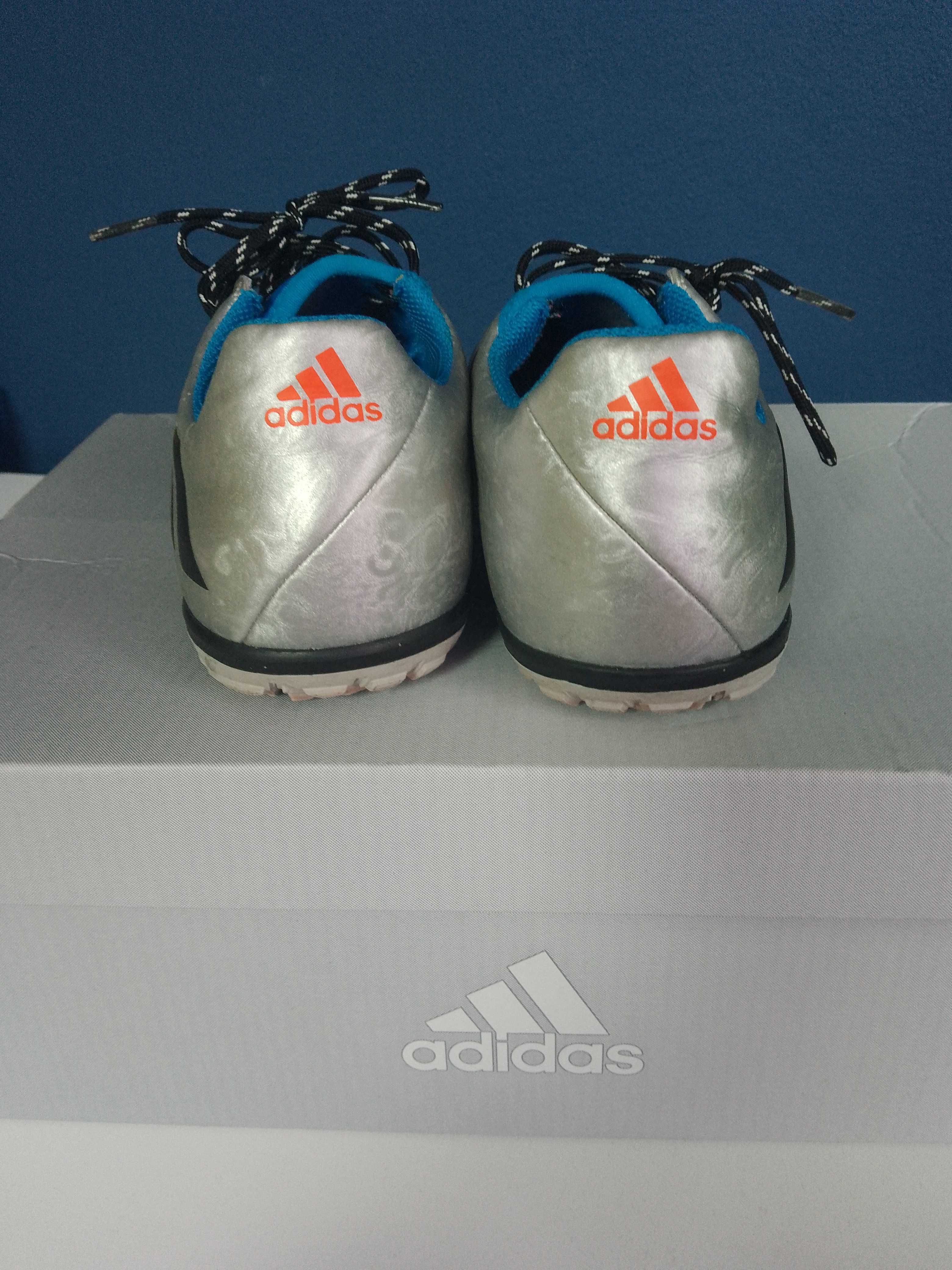 Buty Adidas Messi rozmiar 35 jak nowe