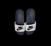 Chinelos Nike de praia