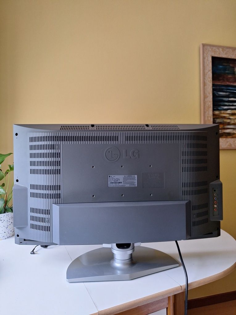 TV LG 26LX2R estimada