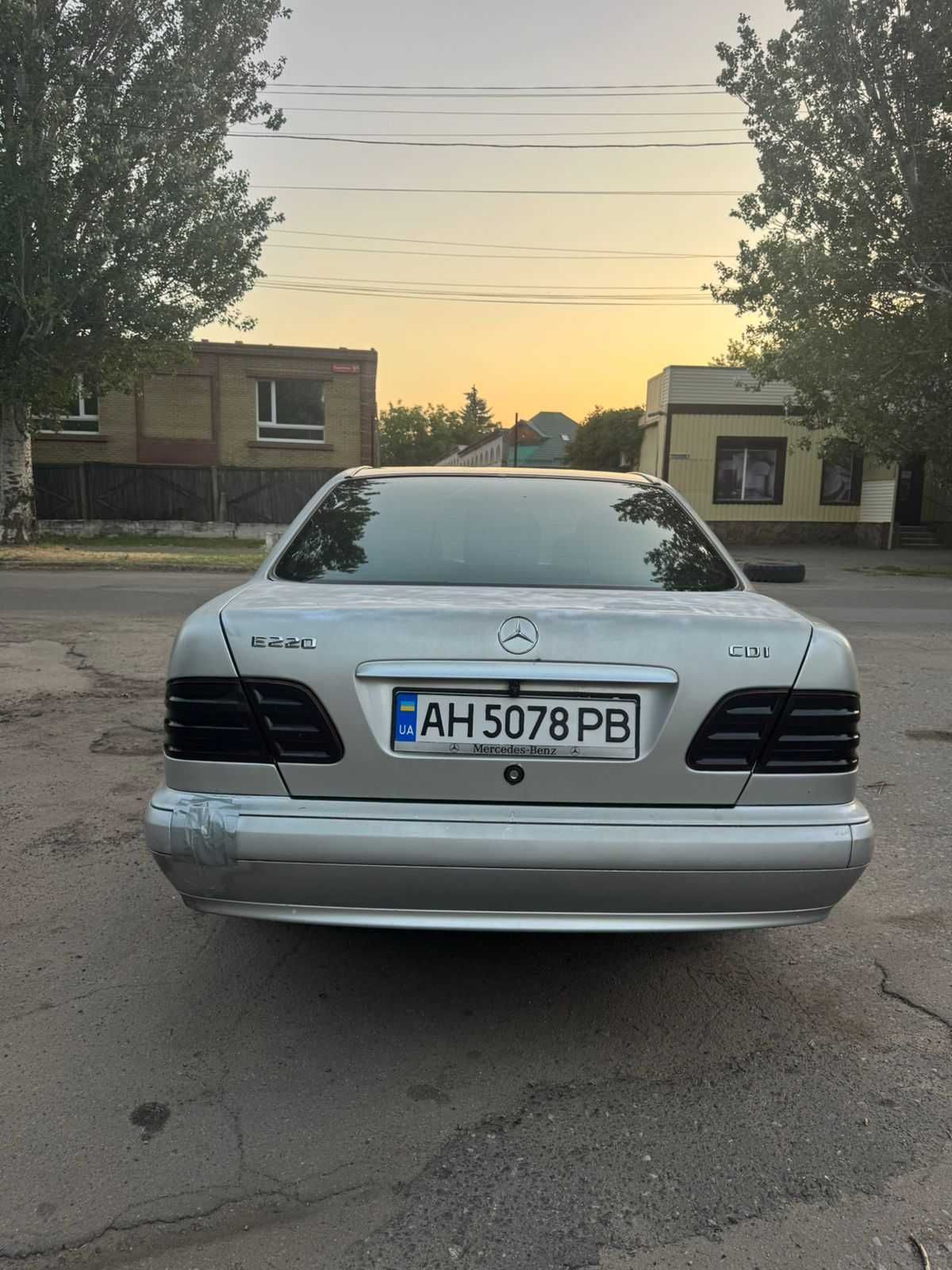 Mercedes-Benz E-Class 2000
