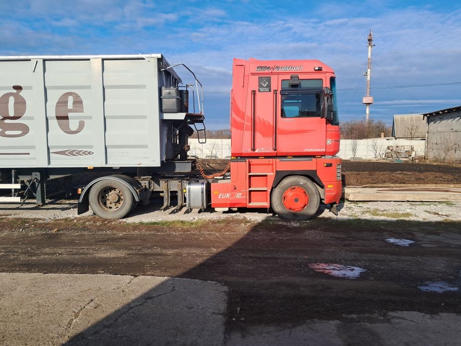 Продам тягач рено магнум