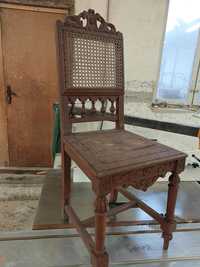 Krzesło stare antyk rzeźbione