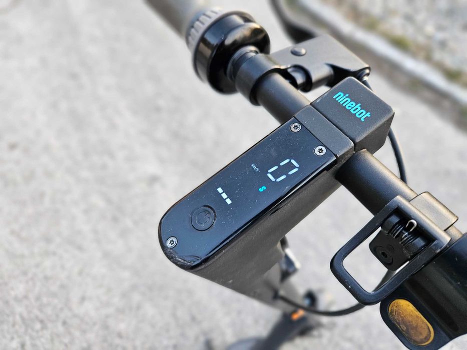 Hulajnoga elektryczna Ninebot G30 max  50 km na jednym ladowaniu