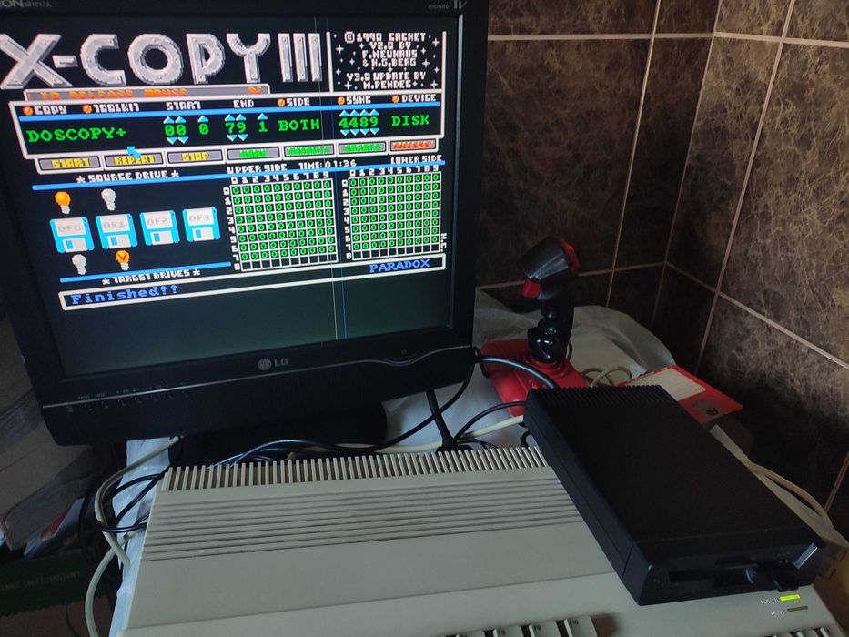 Czarna stacja dyskietek fdd floppy Amiga Commodore cdtv cd-1411