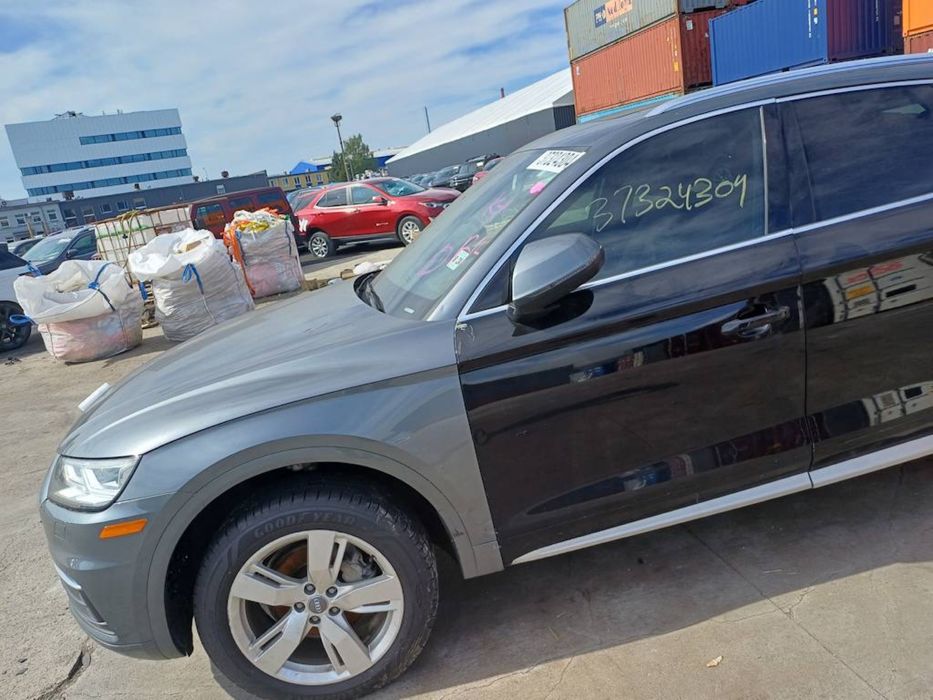 розборка Audi Q5 8R 3.0 2.0TFSI CPM DAY ШРОТ ауді q5 8r 80a fy a4 b8b9