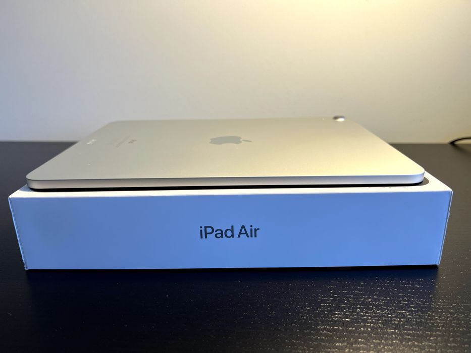 iPad Air 4.ª Geração - 64GB - Wi-Fi - Como Novo
