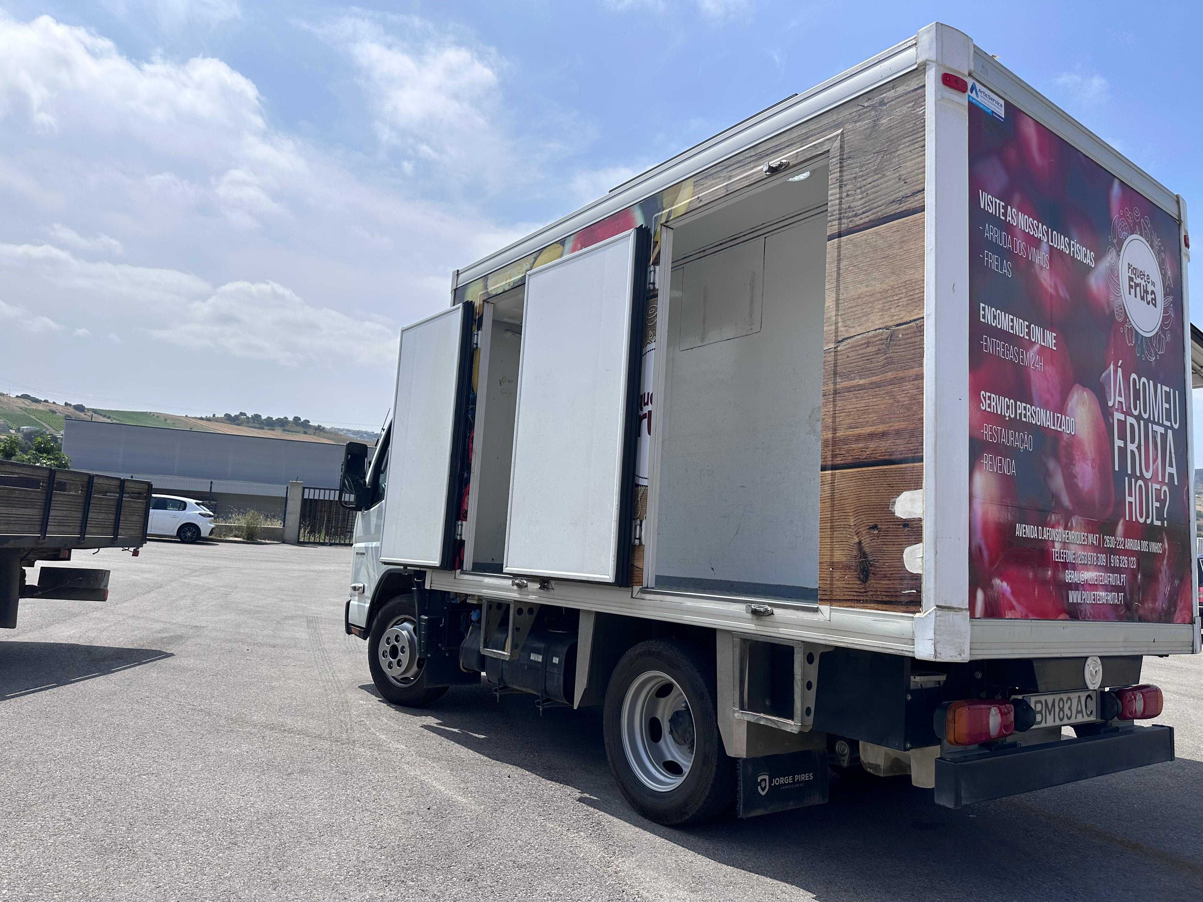 MITSUBISHI CANTER FUSO _Semi novo - Loja Móvel/Ambulante c/ CX. Frio