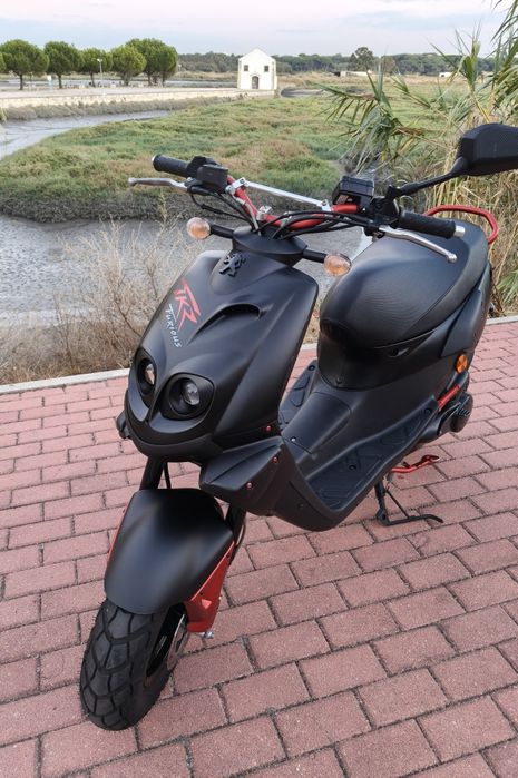 Scooter Peugeot TKR 50 Furious