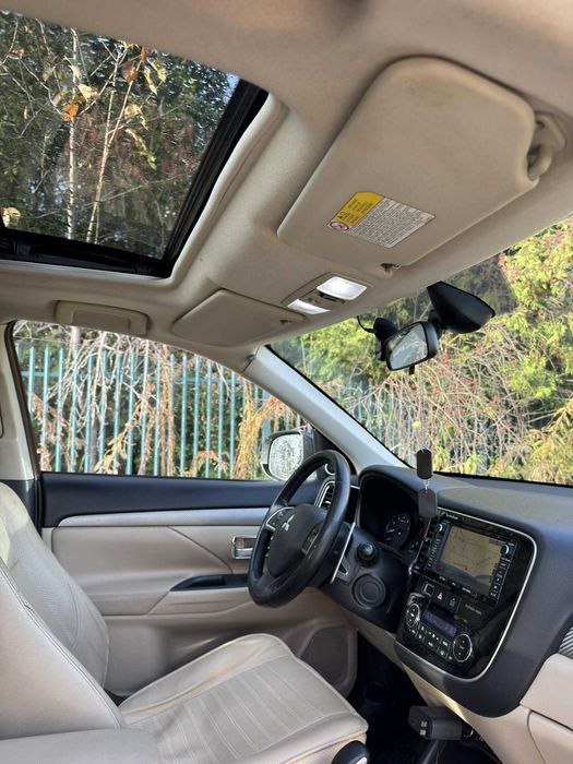 Mitsubishi Outlander 3 2.0 CVT INTENSE . Zamiana