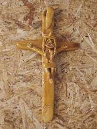 Crucifixo de Julia Ramalho figurado de Barcelos