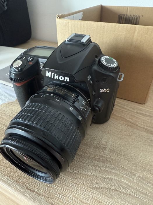 Lustrzanka Nikon D90