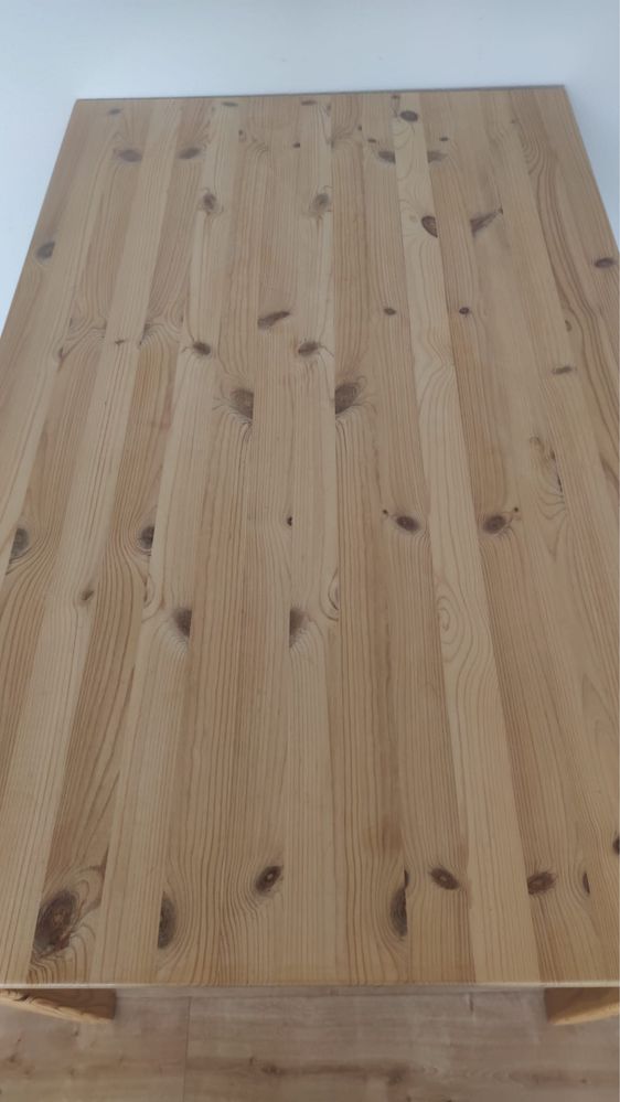 Mesa em madeira Pinus