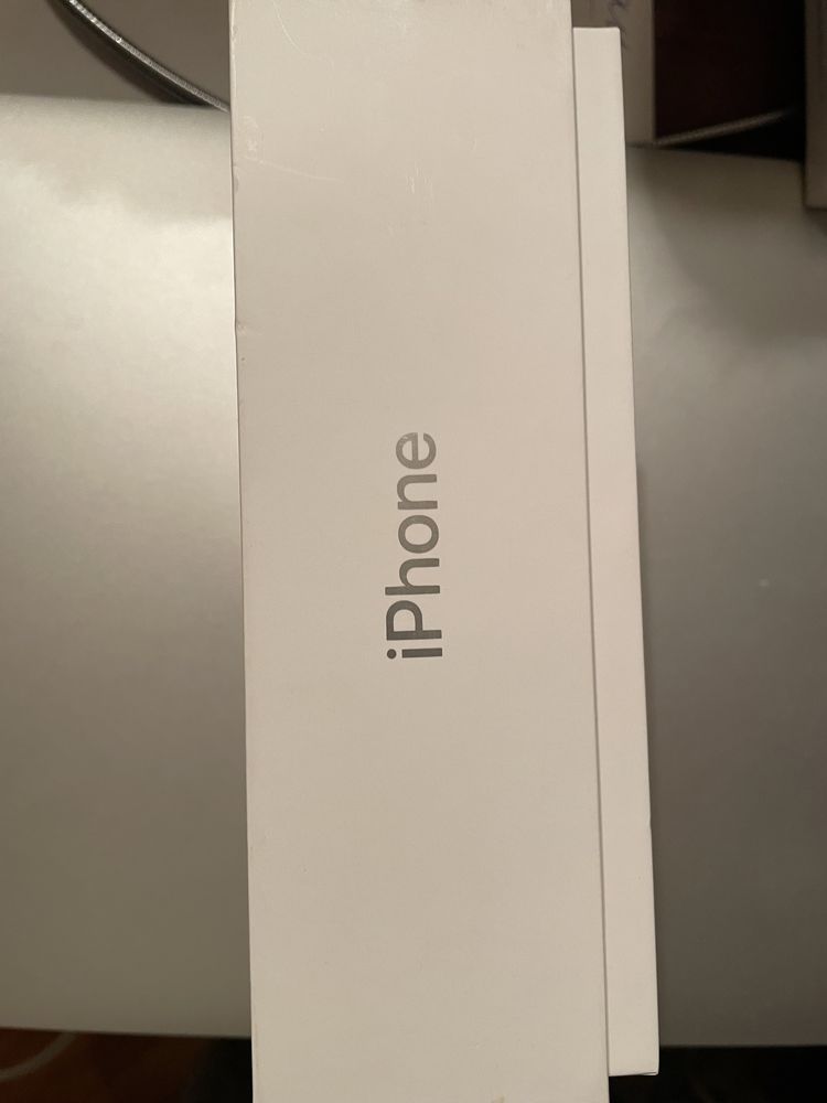 Продам iPhone 7 silver 128 GB