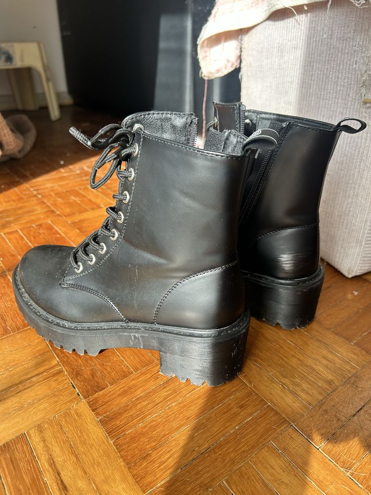 Botas estilo militar 37