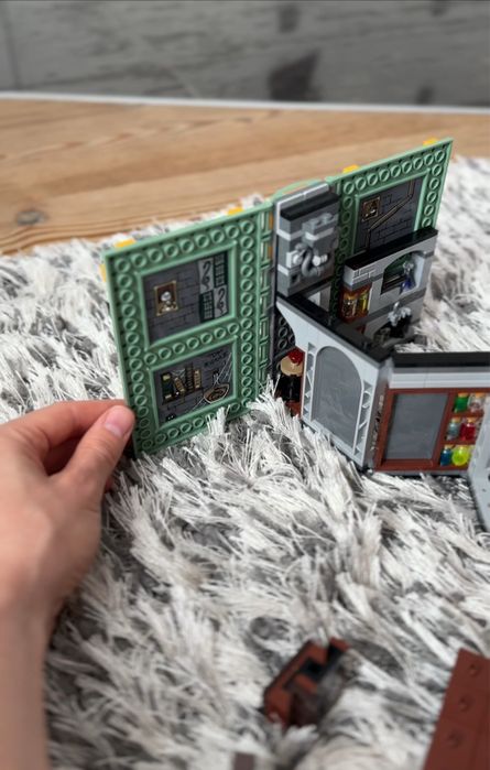 Два набори Лего книги Гаррі Поттер