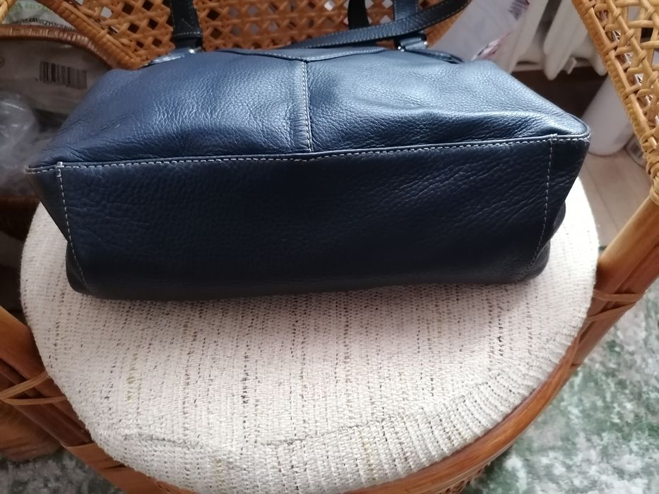 Torebka damska firmy Radley - skóra naturalna - kolor granatowy.