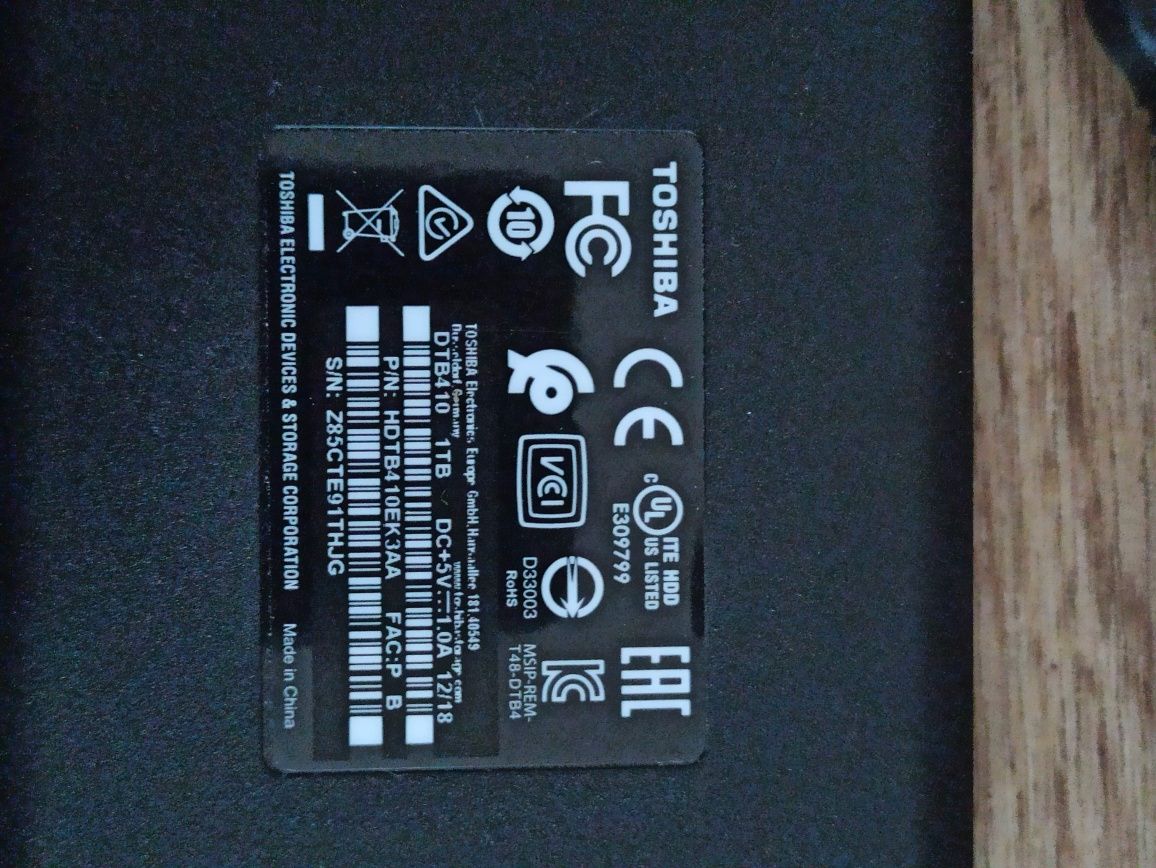 USB HDD накопитель Toshiba Canvio Basics