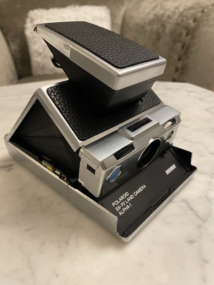 Aparat Polaroid SX70 igła