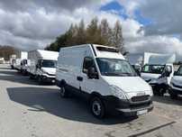 Iveco 35s13  chodnia zasilanie z silnika plus 230 v 25000 netto Klimatyzacja