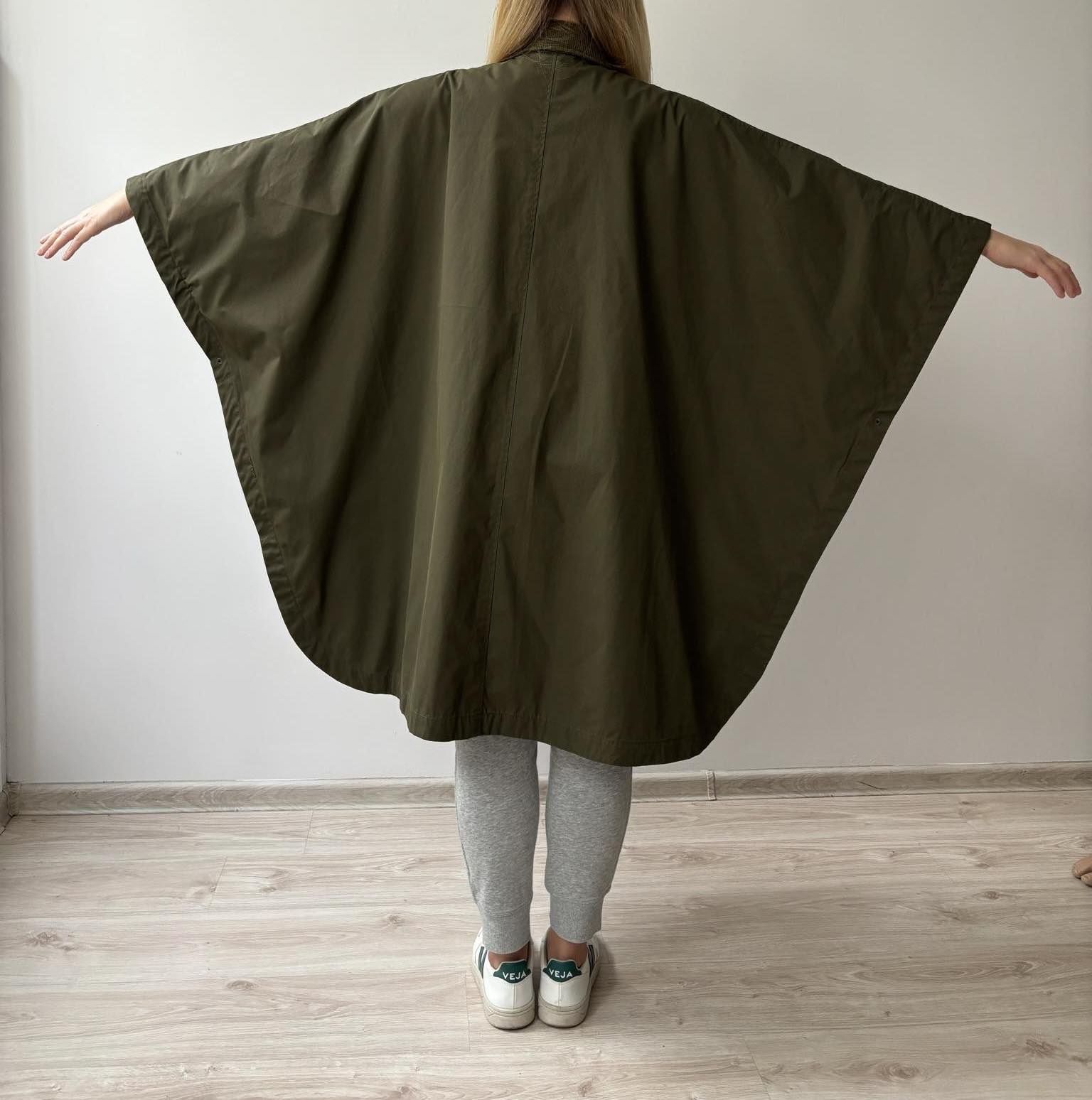Zara nowe ponczo płaszcz oversize damski M
Rozmiar M
kolor:khaki 
Sta
