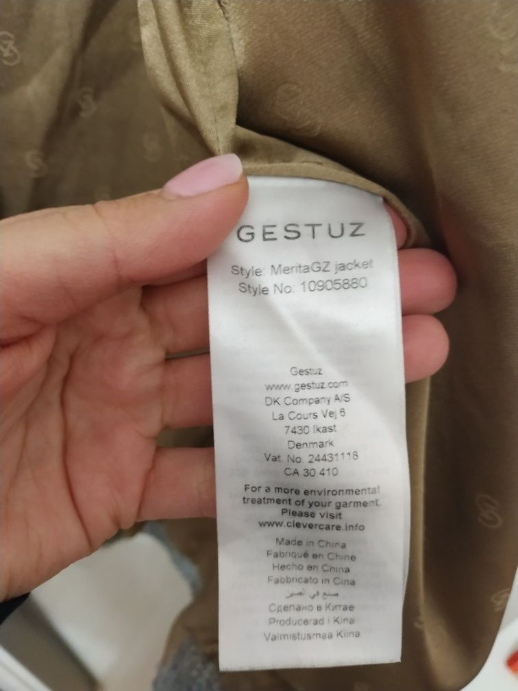 Płaszcz damski Gestuz welniany oversize jacket  S 34