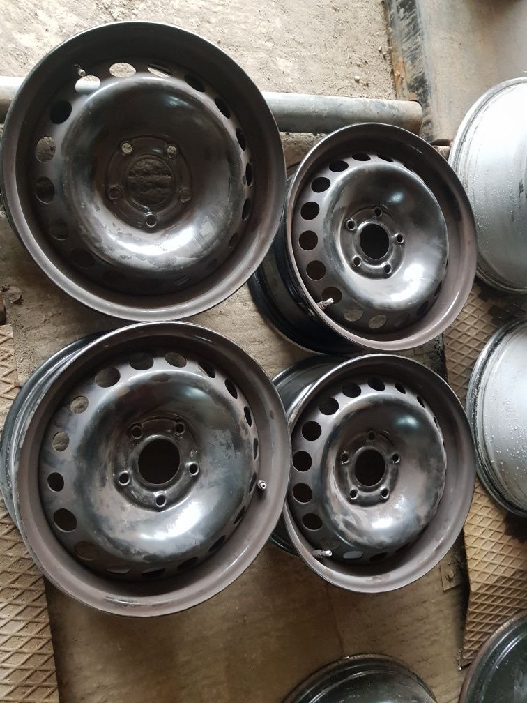 Felgi Stalowe Renault Megane R15 5x114.3  ET43 -6J+czujniki ciśnienia